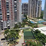 Apartamento Na Barra Da Tijuca, Pertinho Da Praia!